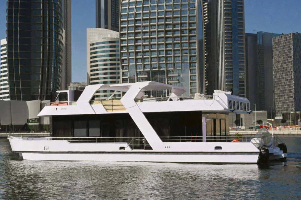 queen of gulf house boat 100ft